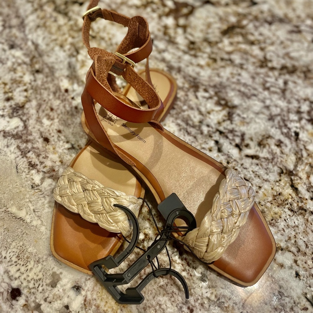 New Woman’s Time and Tru sandals 
Brown
